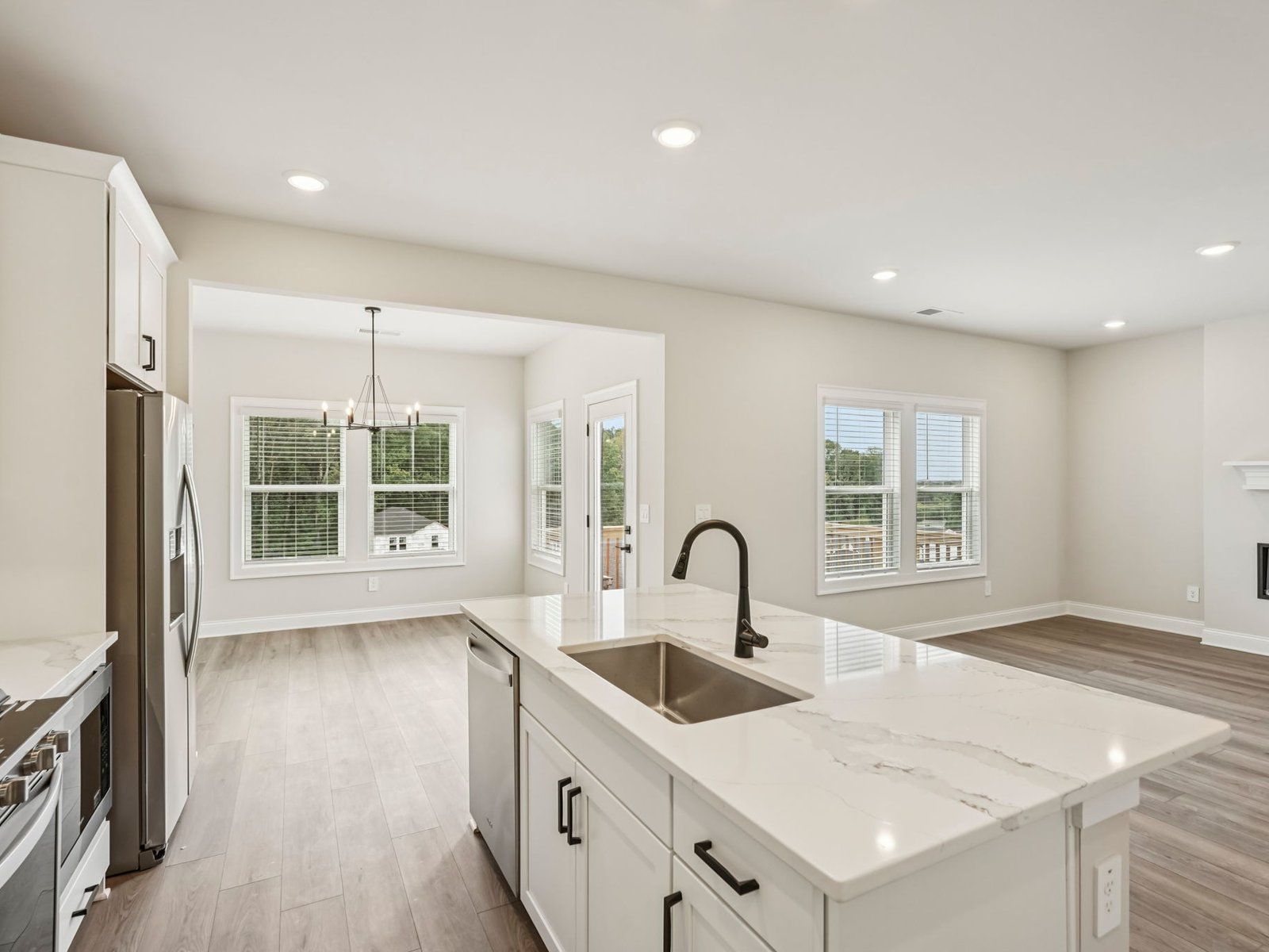 5040 Paravicini Place (Dallas Basement)