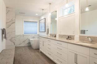 Metke Remodeling & Luxury Homes por Metke Remodeling & Luxury Homes en Portland-Vancouver Oregon