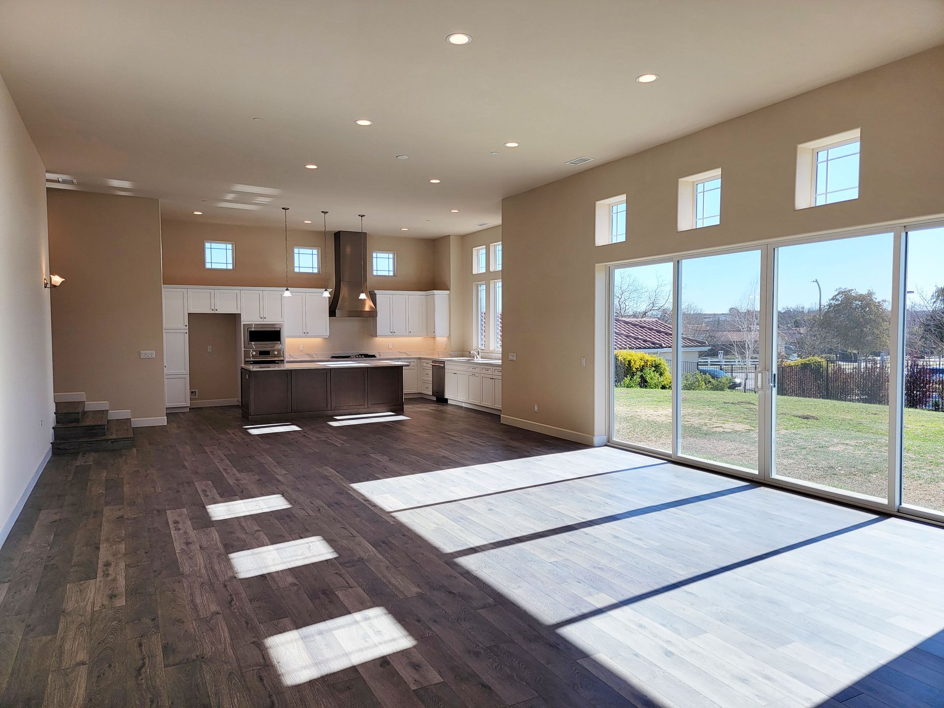 Photo shows different floor plan from same community