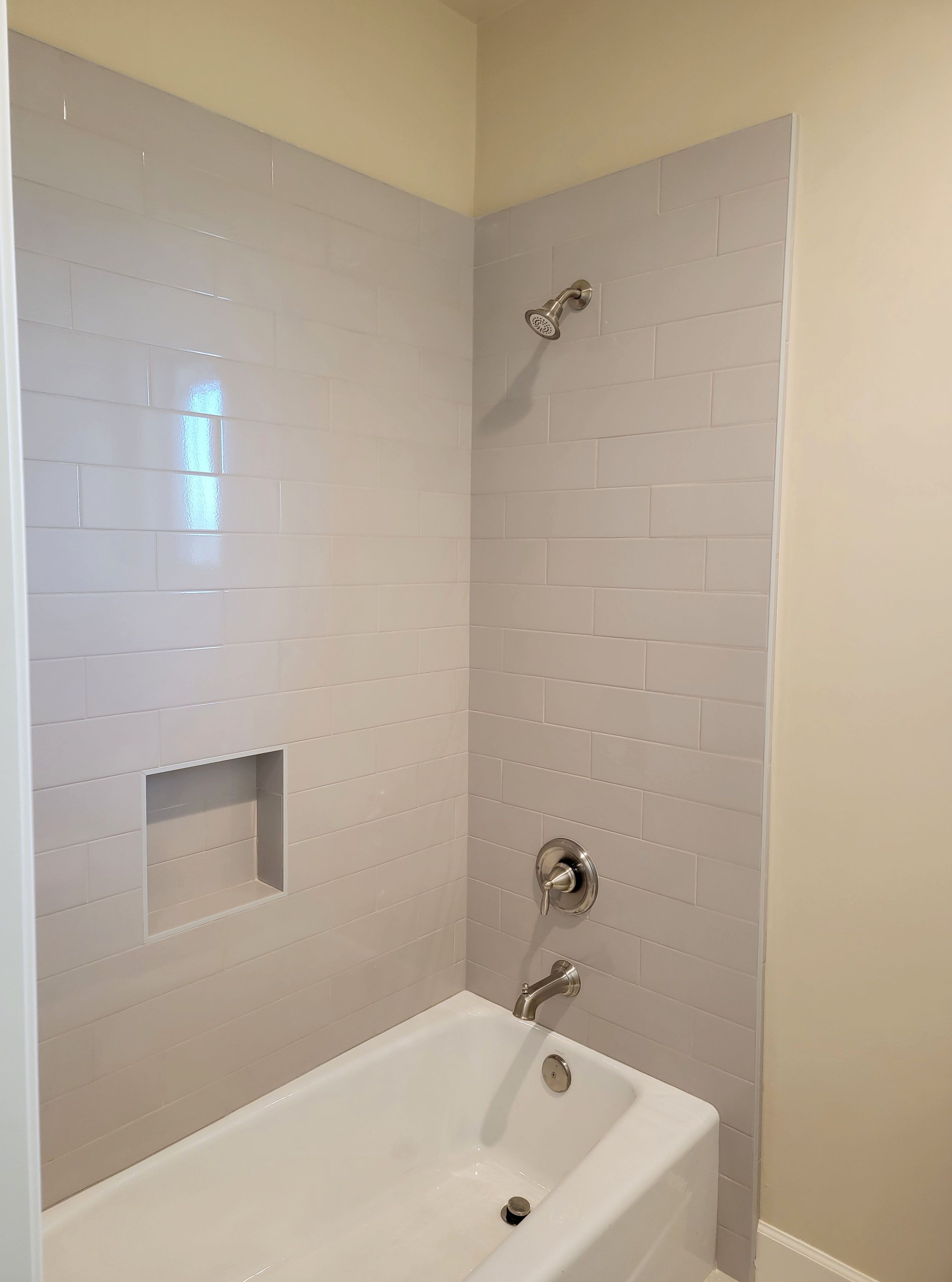 Photo shows different floor plan from same community