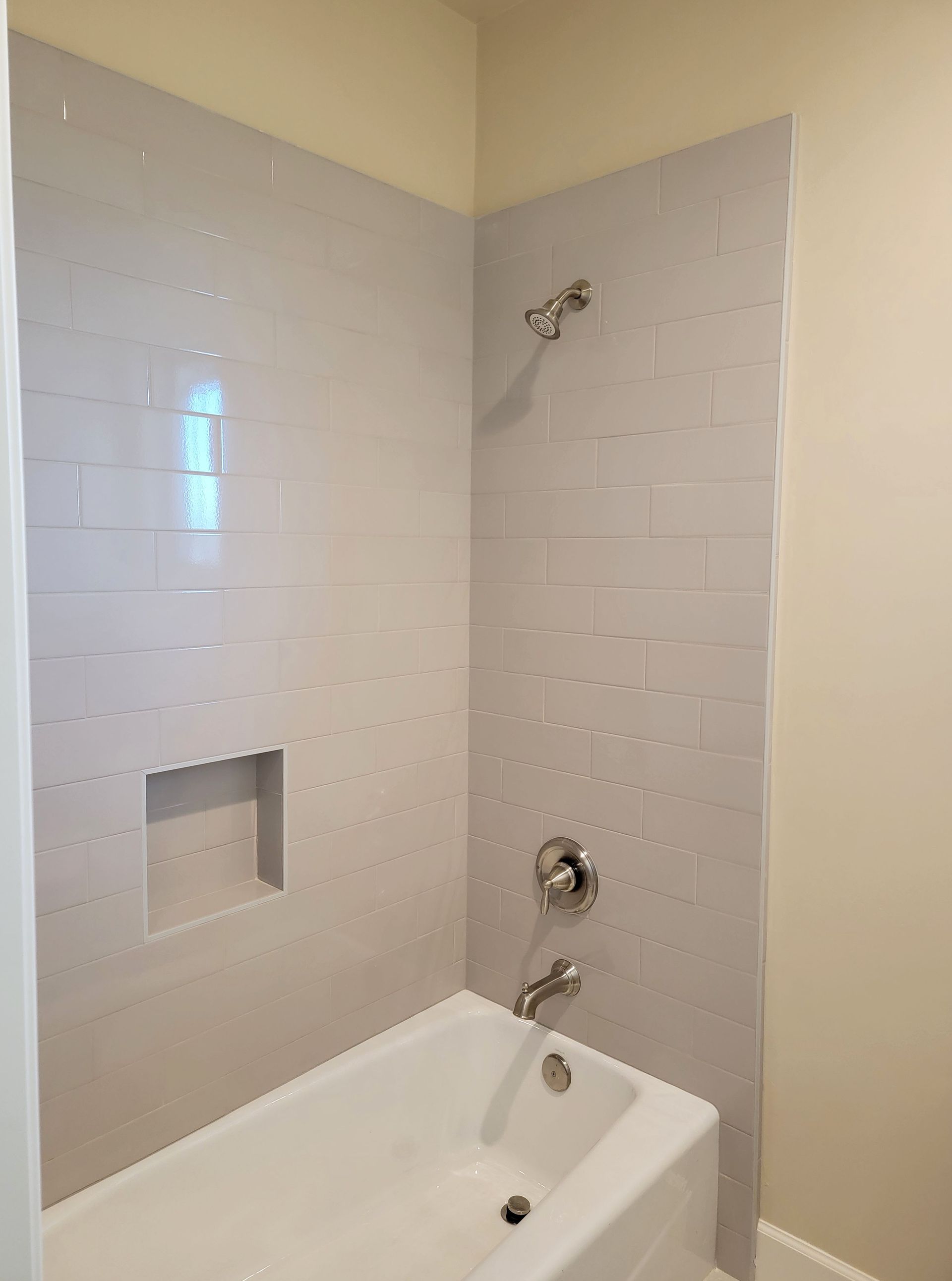 Photo shows different floor plan from same community