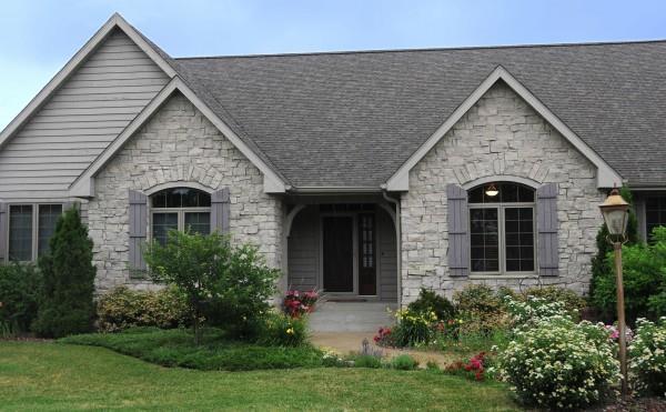 casa en Mikes Custom Homes por Mike's Custom Homes