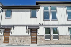 200 W 56th St  5102 (Congress)