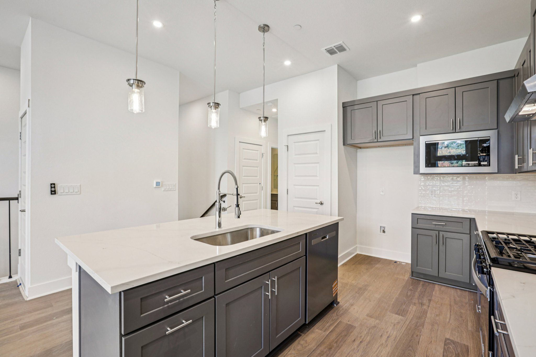 Rainey - Koenig Townhomes: Austin, Texas - Milestone Community Builders 