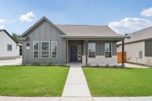 424 Treadwell Lane (Hondo)