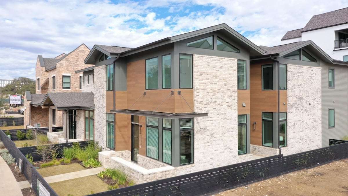 casa en The Grove At Shoal Creek por Milestone Community Builders