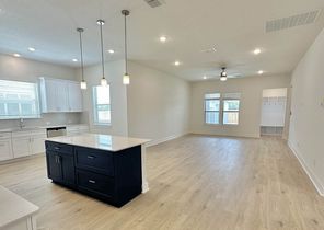412 Treadwell Lane (Bellwood)