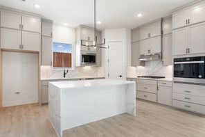 1503 Kit Circle (Maplewood)