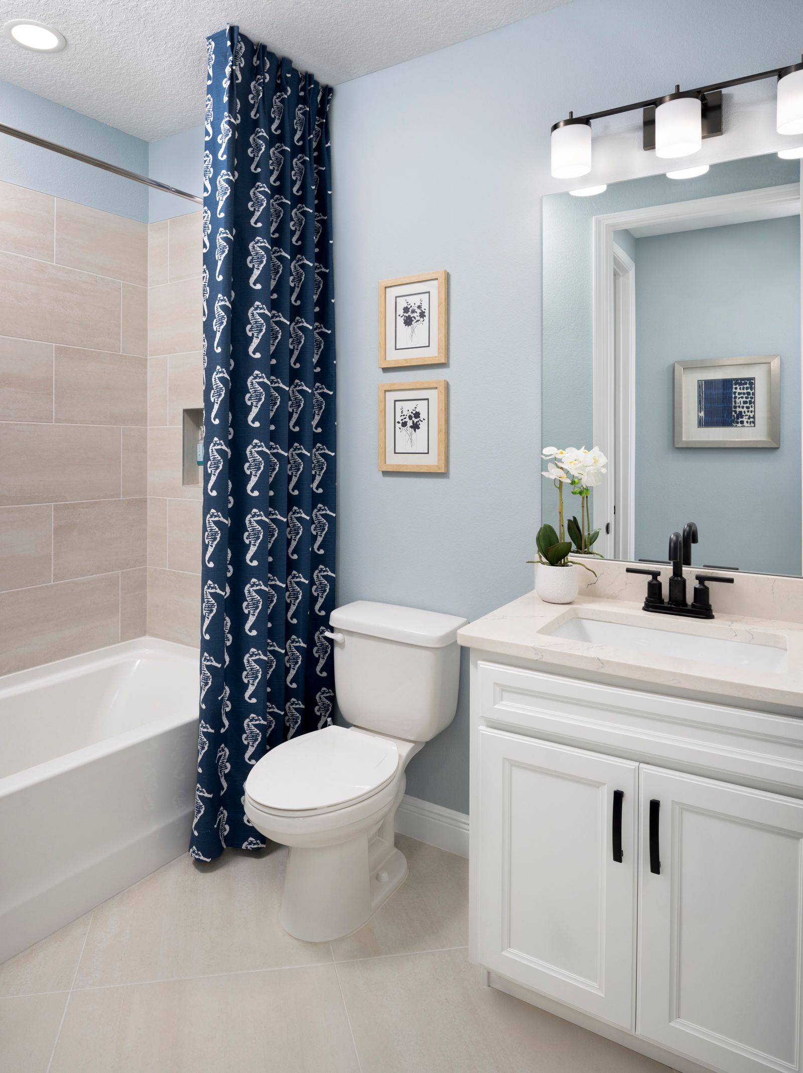 Hula Guest Bath