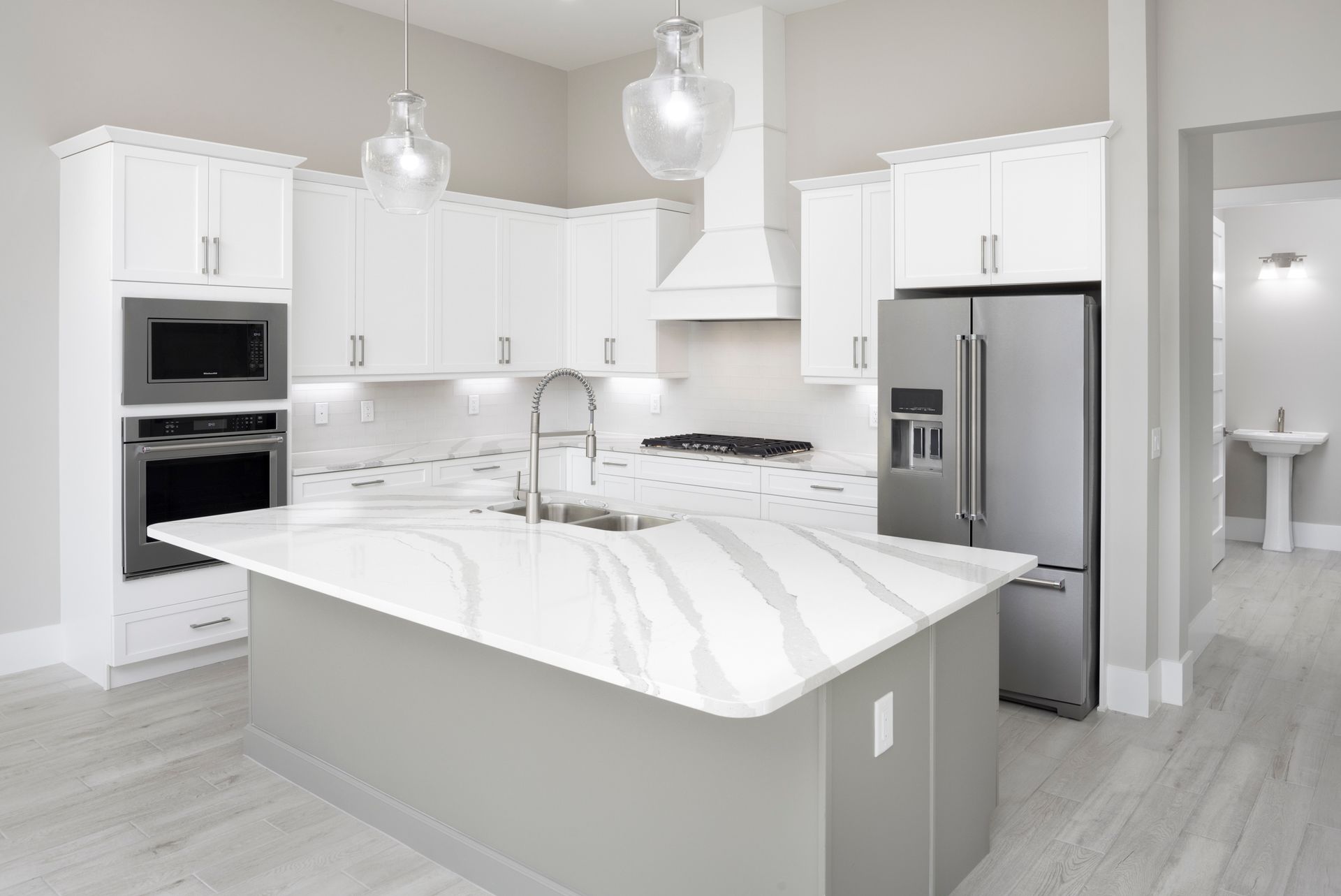 Grand Mainsail Kitchen