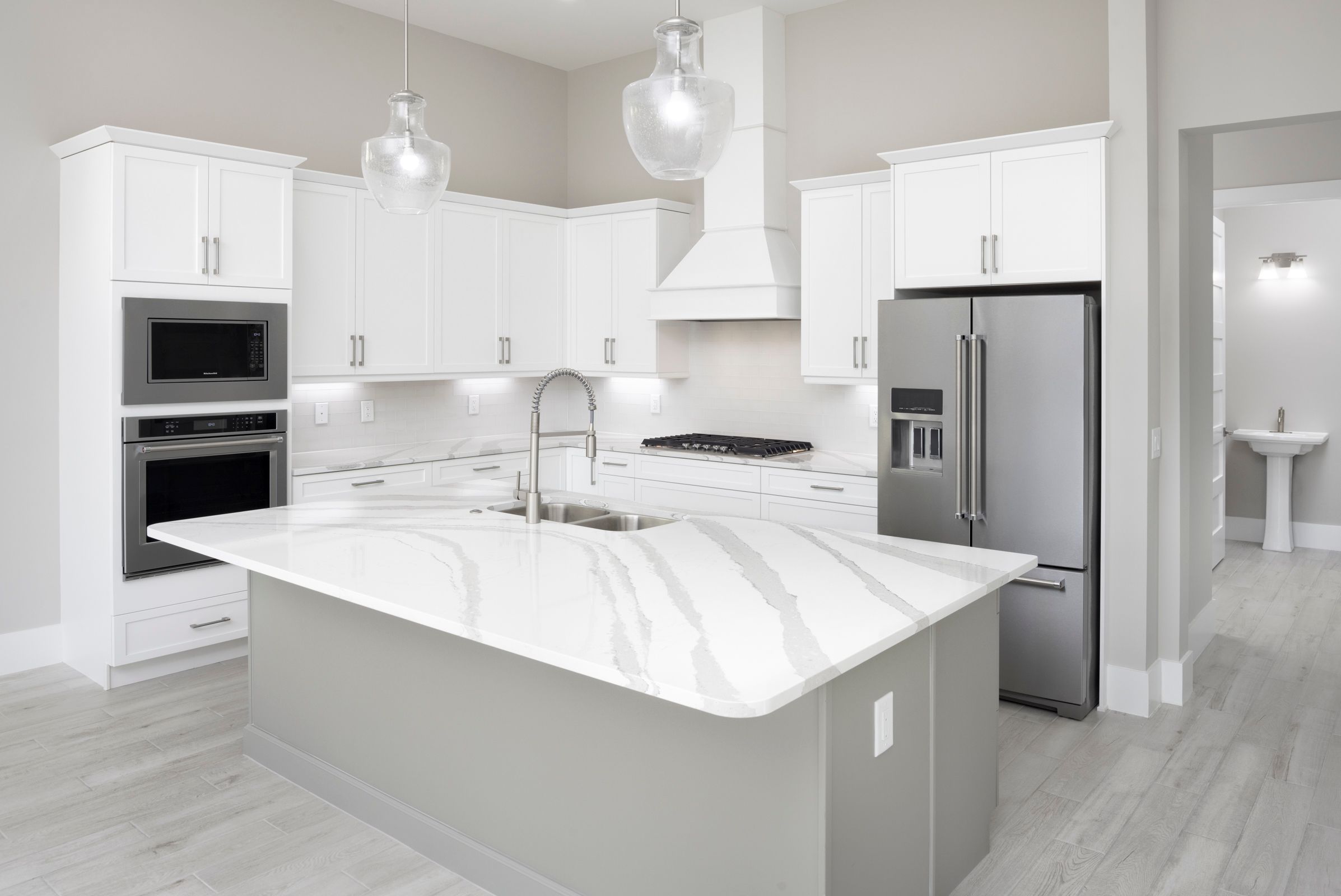 Grand Mainsail Kitchen