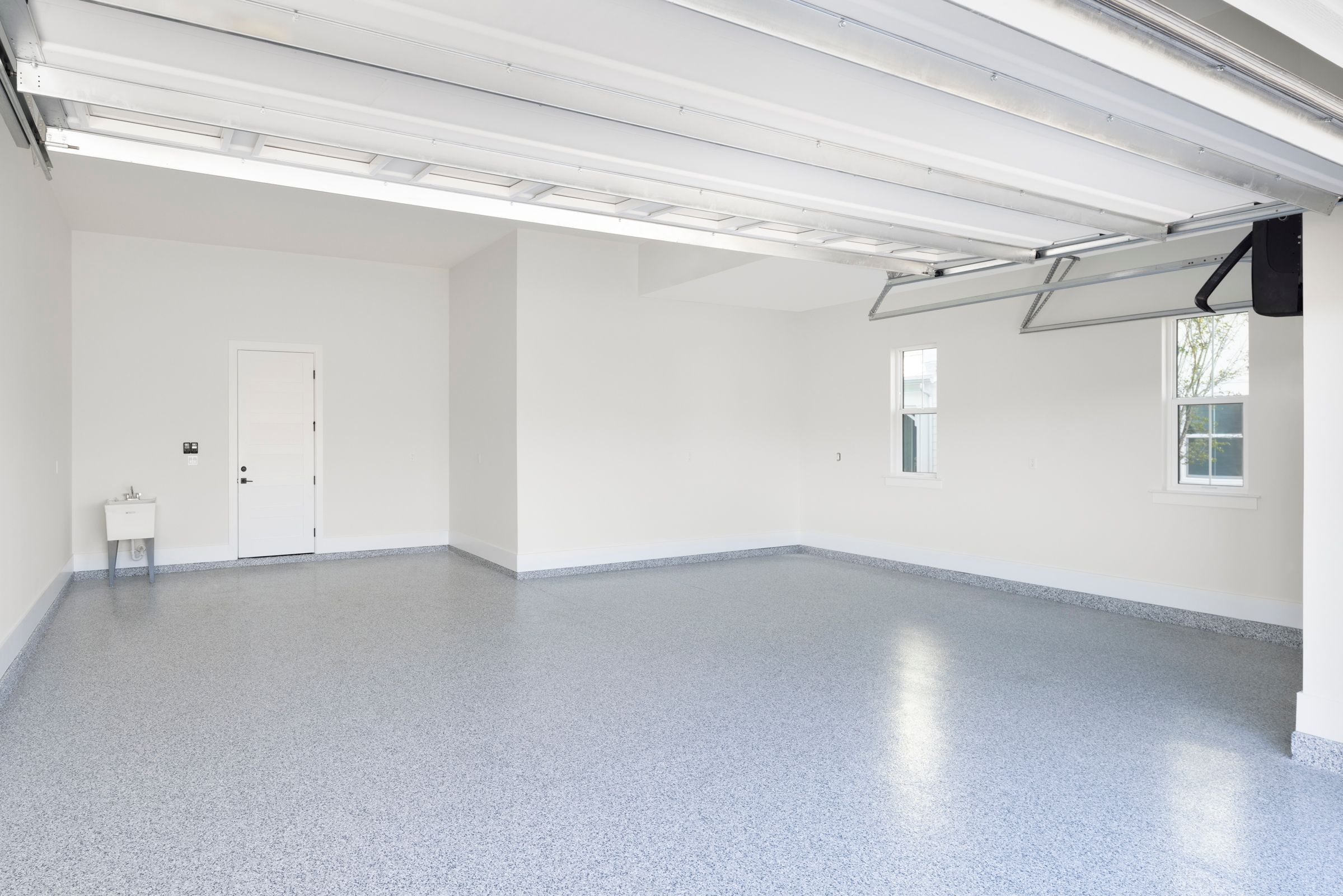 Grand Spinnaker Garage