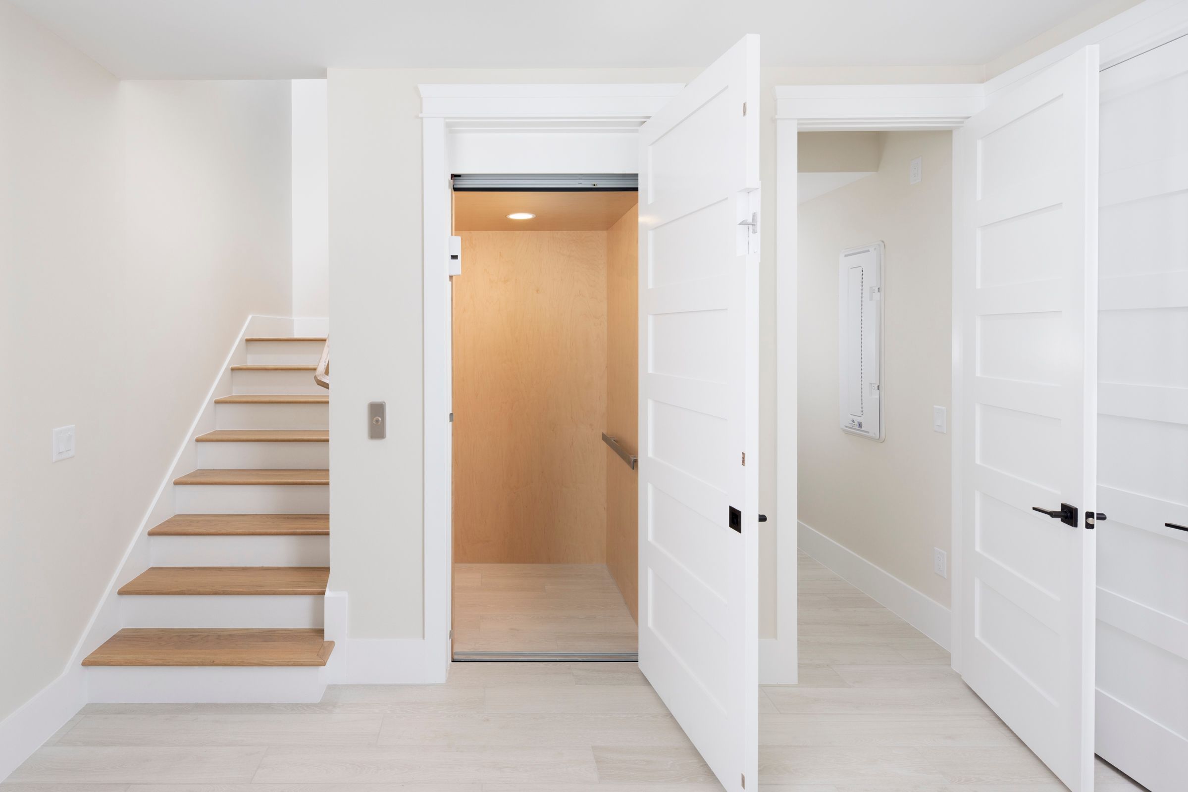 Grand Wayfarer Guest Bath