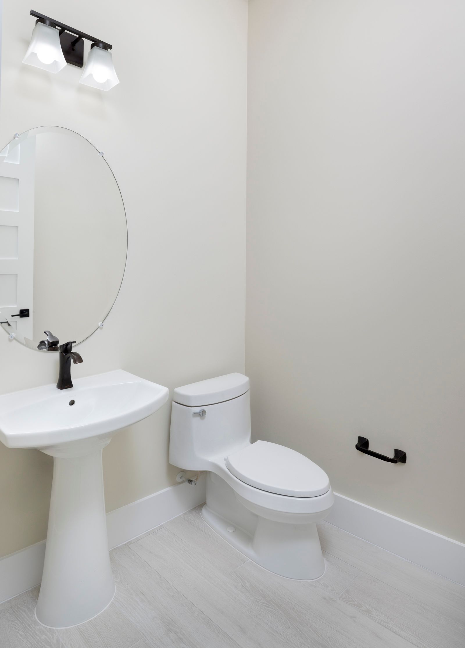 Grand Wayfarer Upstairs Powder Bathroom