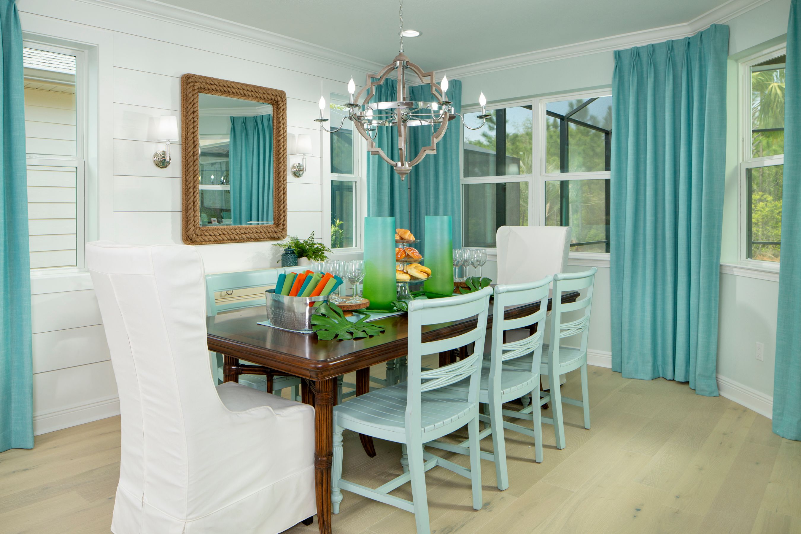 Aruba Dining Area