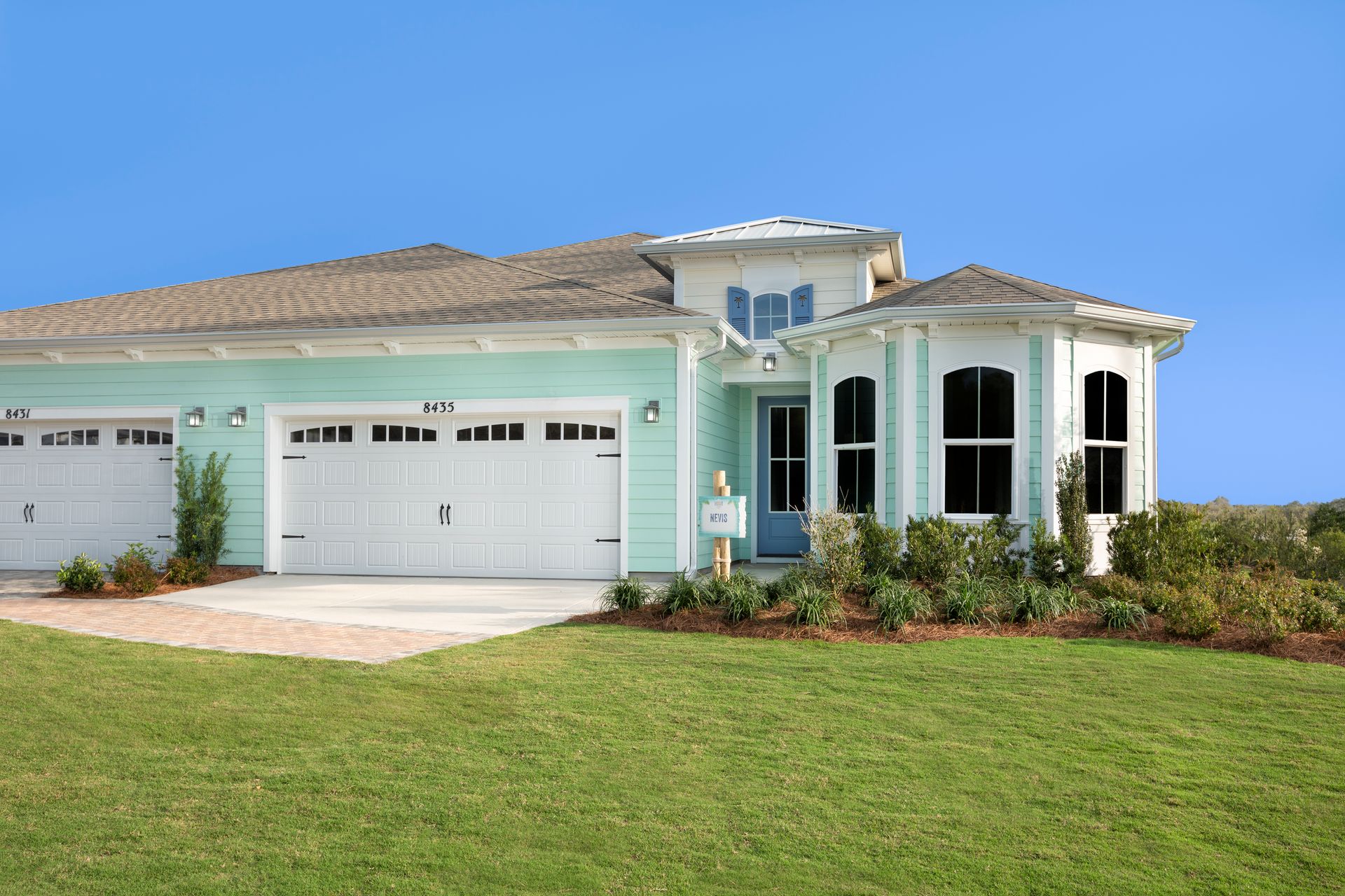 Nevis Exterior