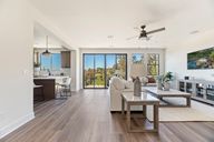 Arroyo Ridge por Monte Vista Homes en Los Angeles California