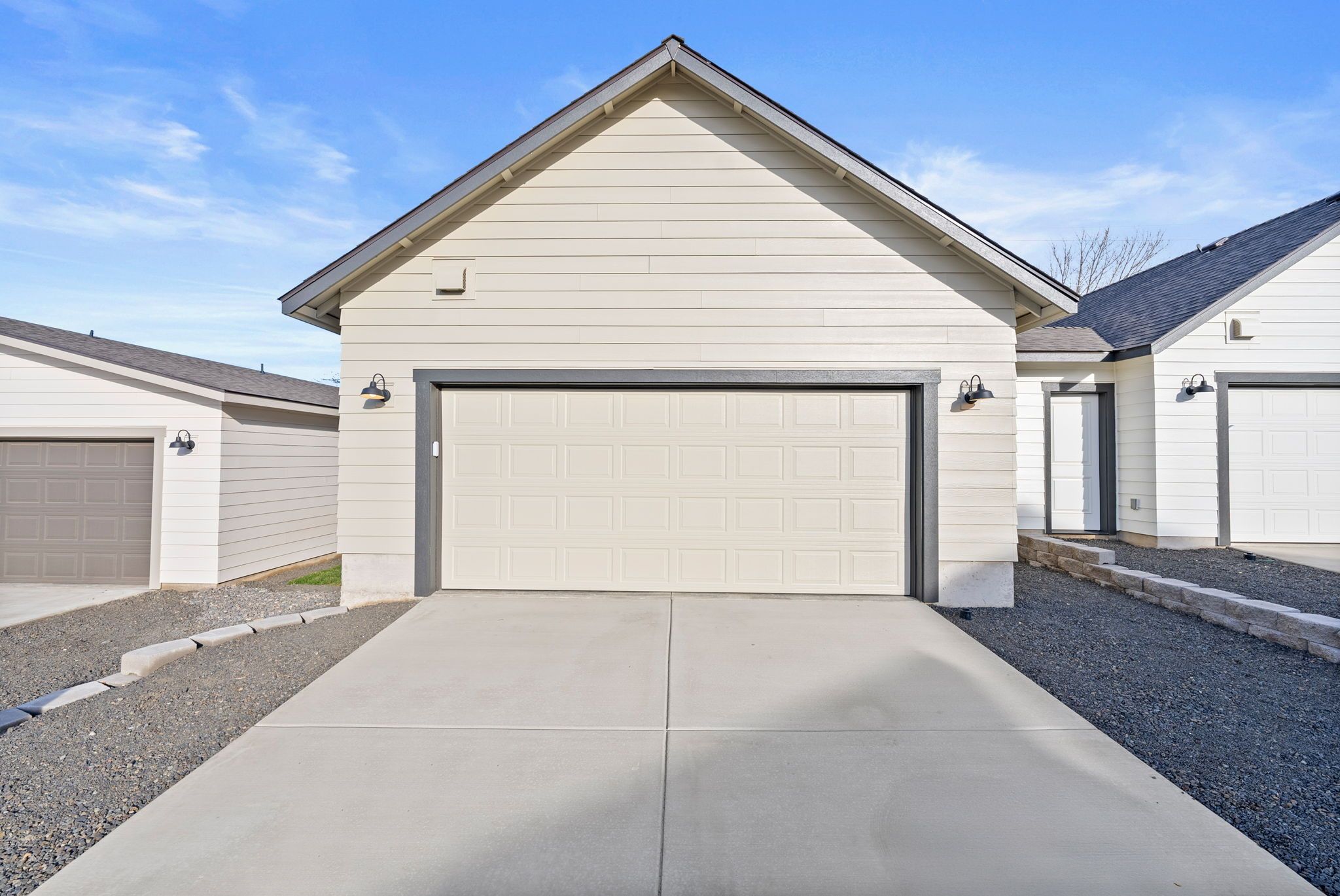 4046 Sw Obsidian Ave