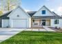 casa en Monticello Custom Homes & Remodeling por Monticello Custom Homes & Remodeling