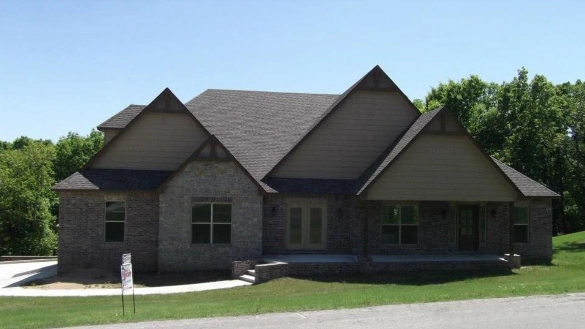 casa en Moody Custom Homes por Moody Custom Homes