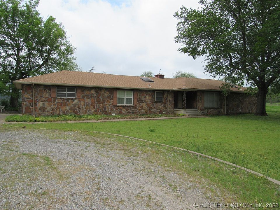 Moss Construction - : Mcalester, OK