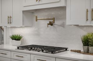 208 Lucy Circle (Santorini)