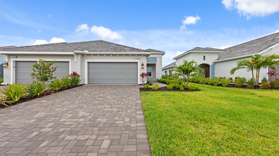 4592 SkySail Dr (Tidewinds 2)