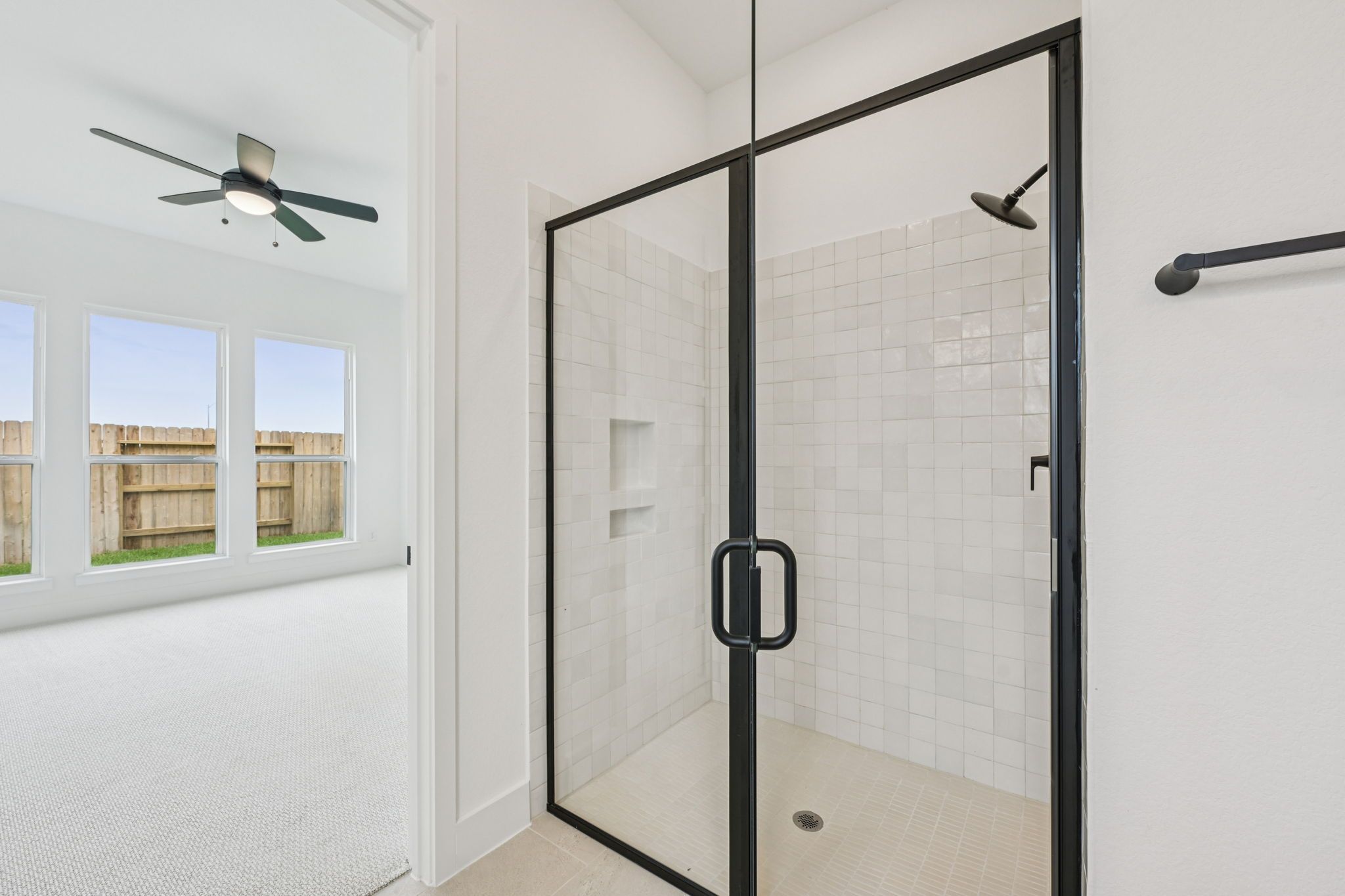 Winfrey Estates por Risewell Homes en Houston Texas