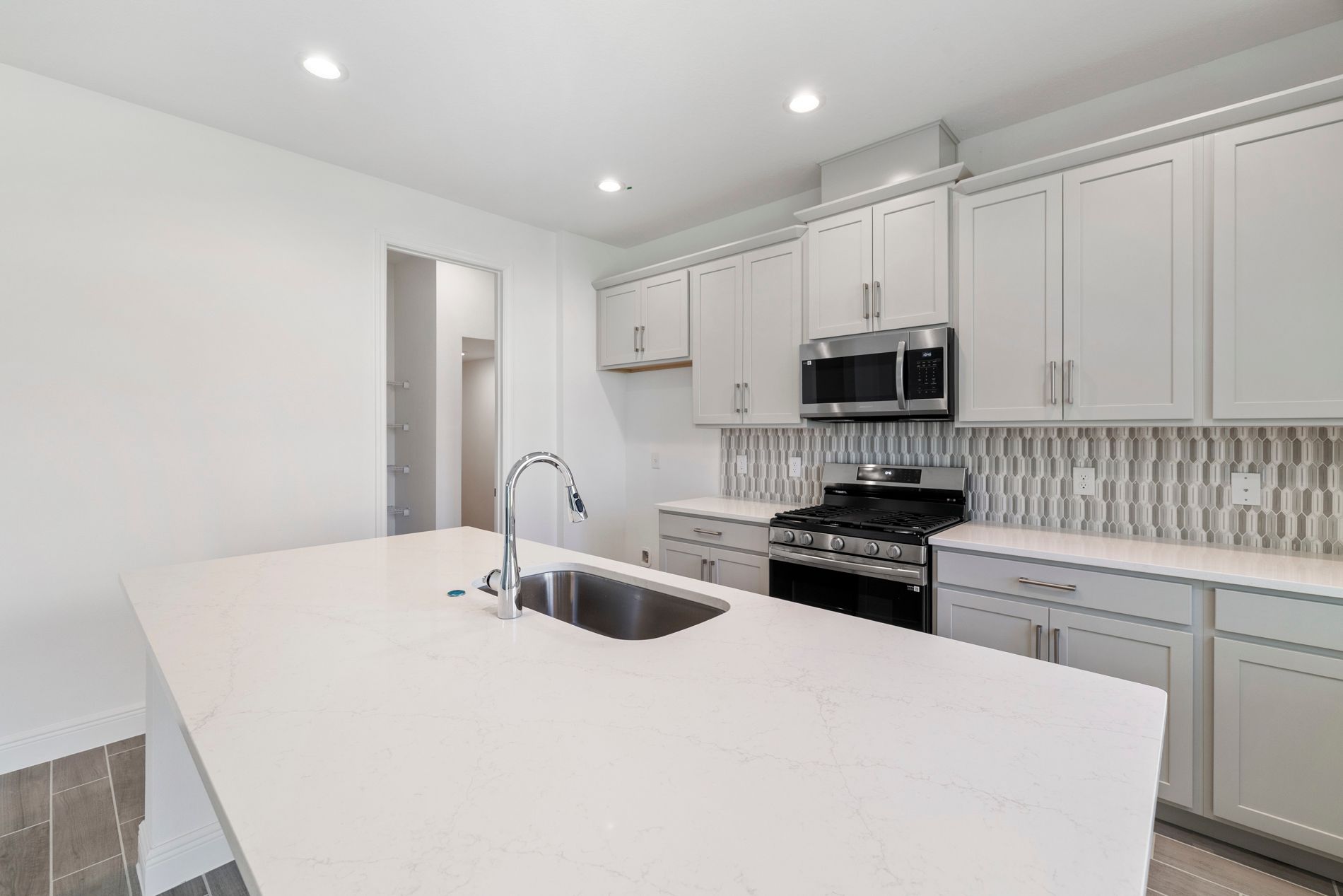 Newcastle - Park View at the Hills: Minneola, Florida - Risewell Homes