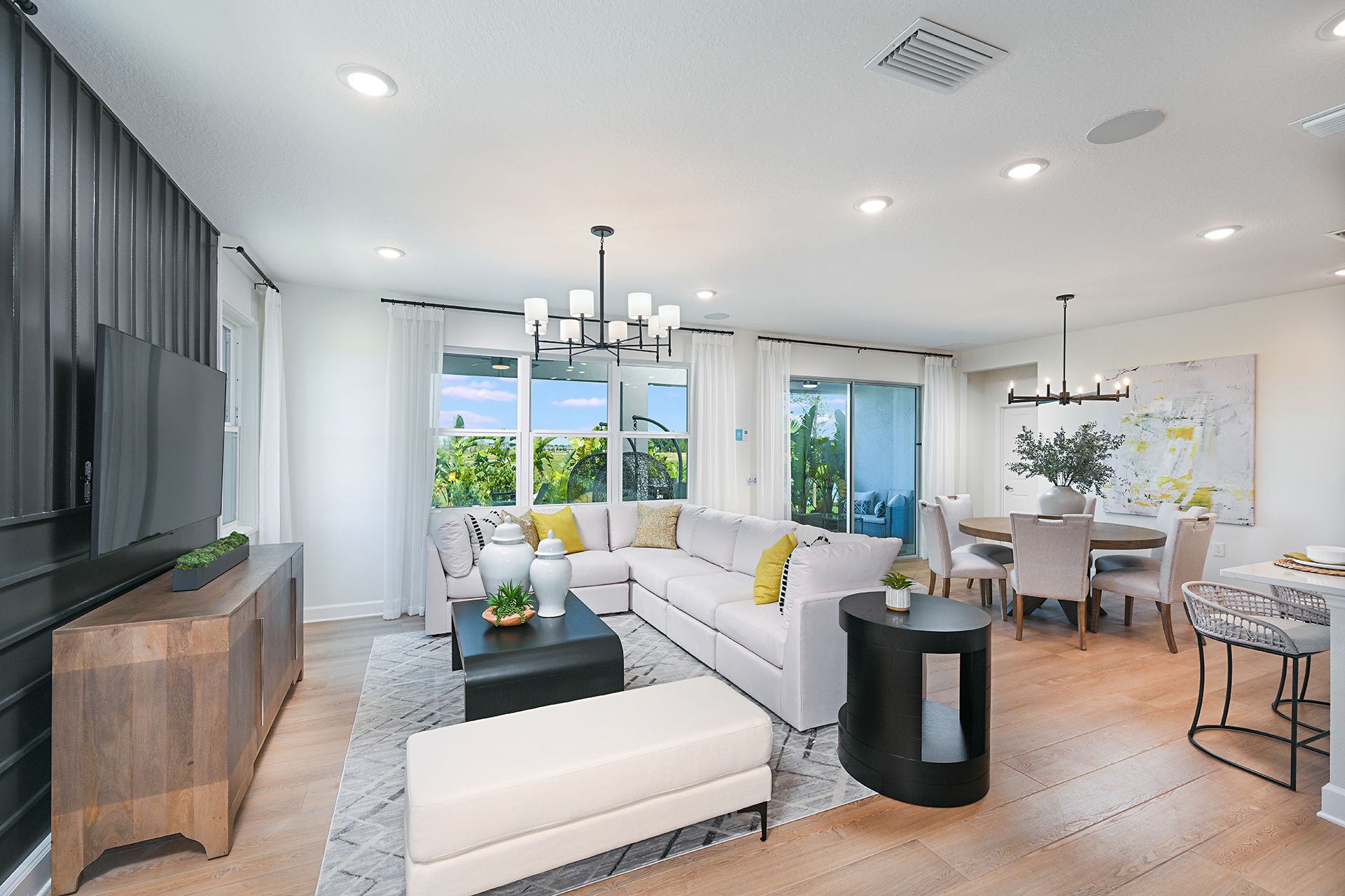 2064 Starflower Ln. Kissimmee, FL 34746