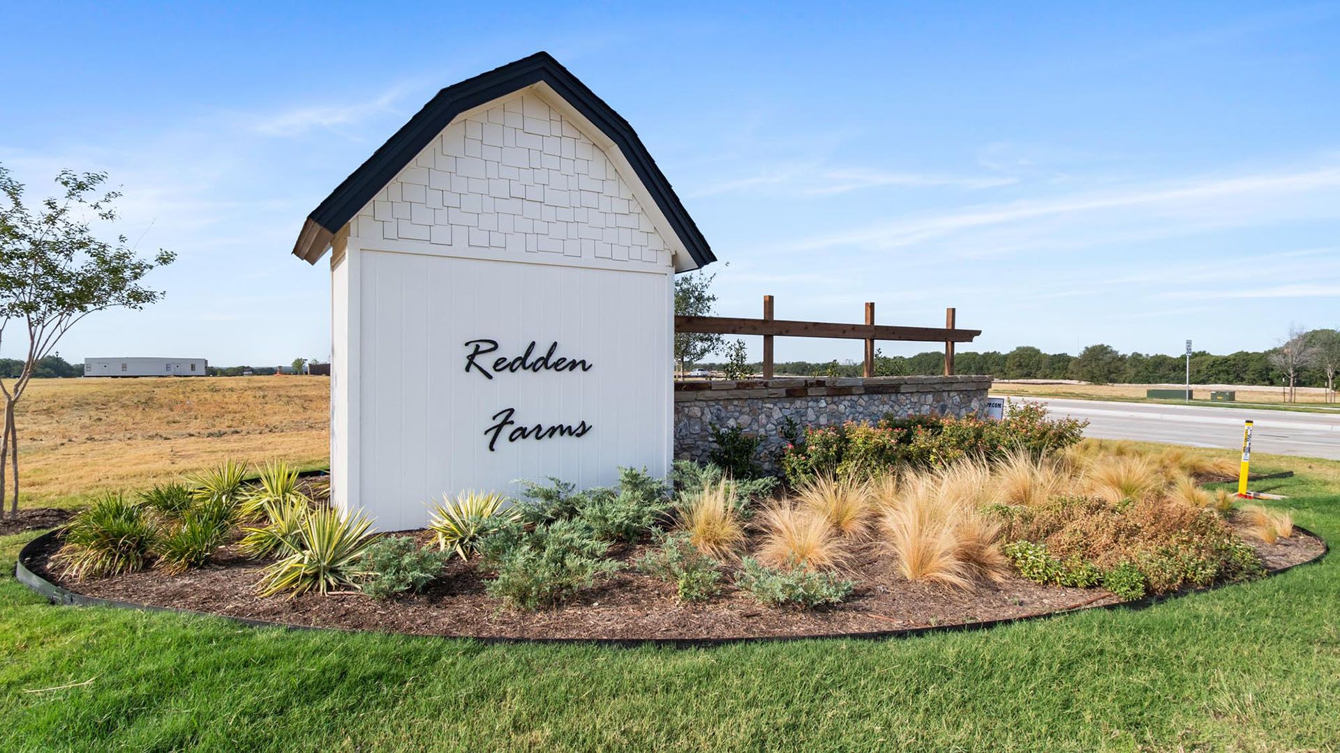 Redden Farms - Signature Series por Risewell Homes en Dallas Texas