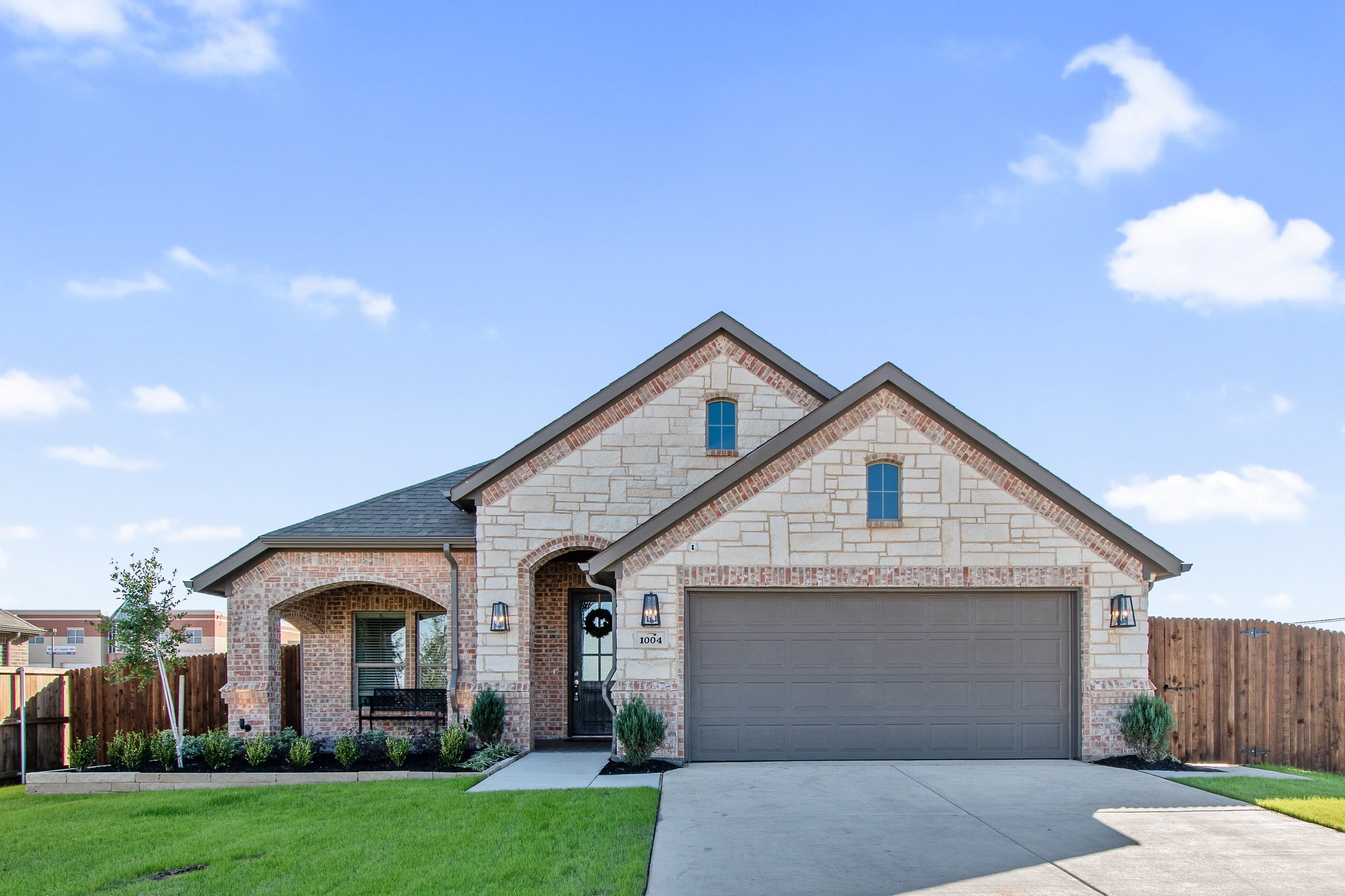 Hunters Ridge por Risewell Homes en Fort Worth Texas