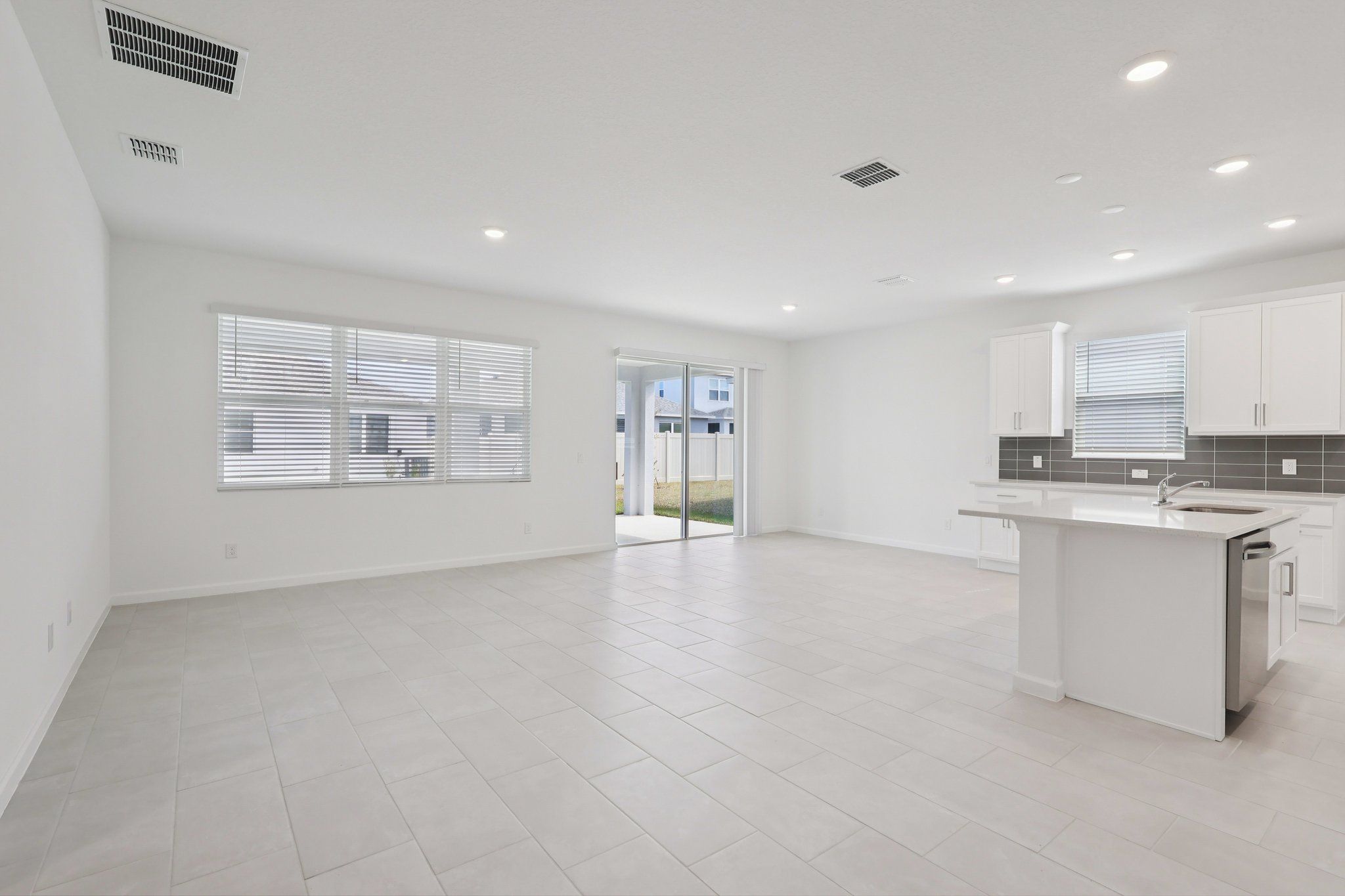 1746 Kylar Dr NW (Cloverdale)