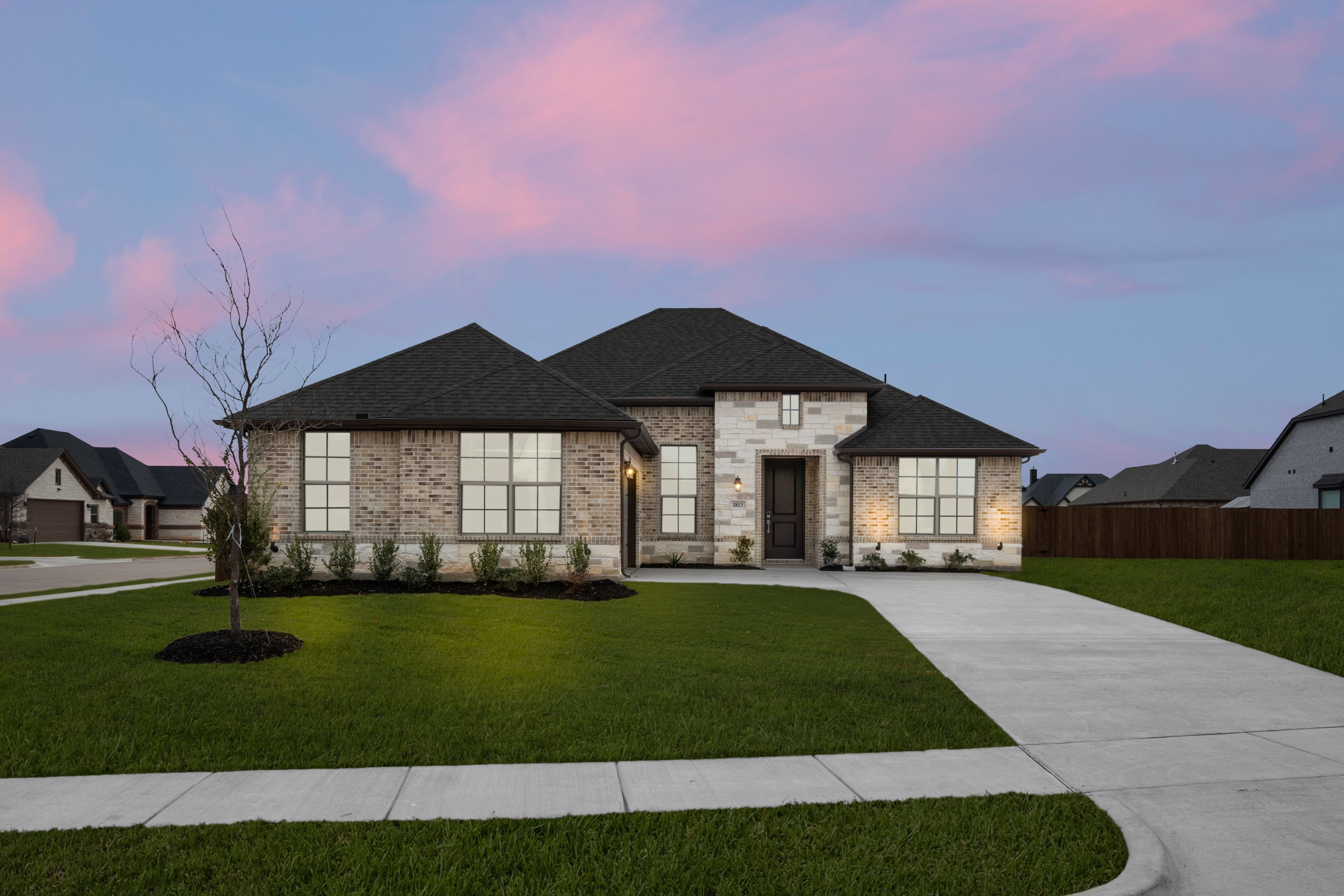 Concept 2050 - Belle Meadows: Cleburne, Texas - Risewell Homes