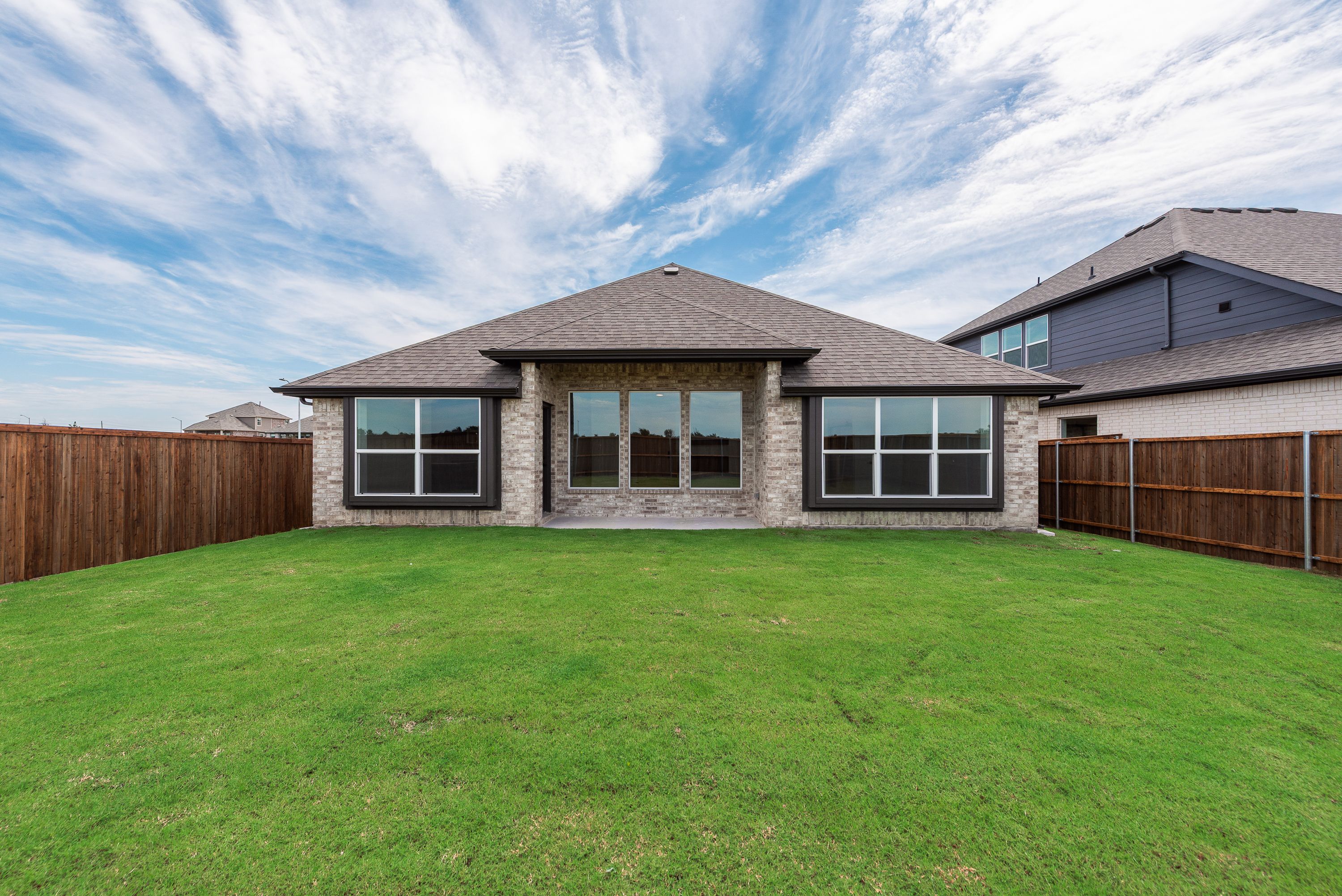 Concept 1660 - Meadow Park at The Meadows: Ponder, Texas - Risewell Homes