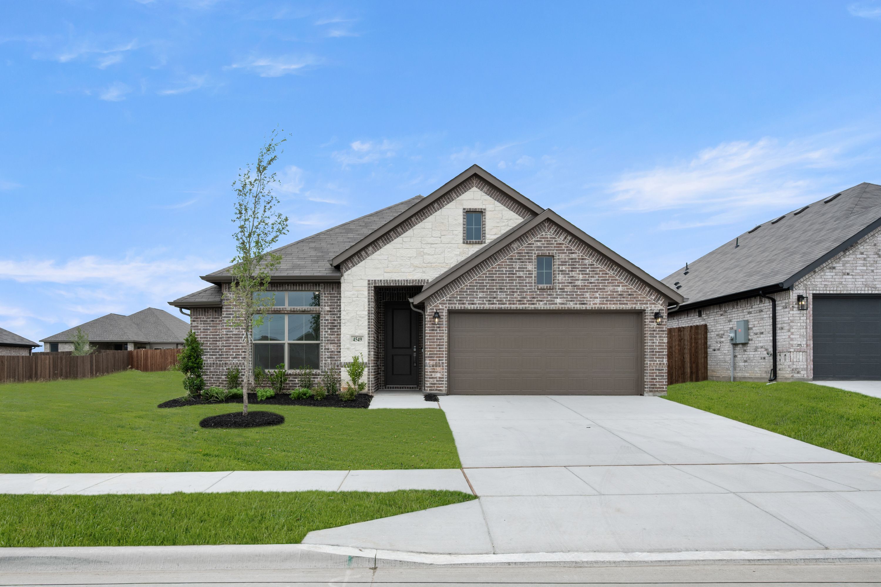 Concept 1455 - Summer Crest: Fort Worth, Texas - Risewell Homes