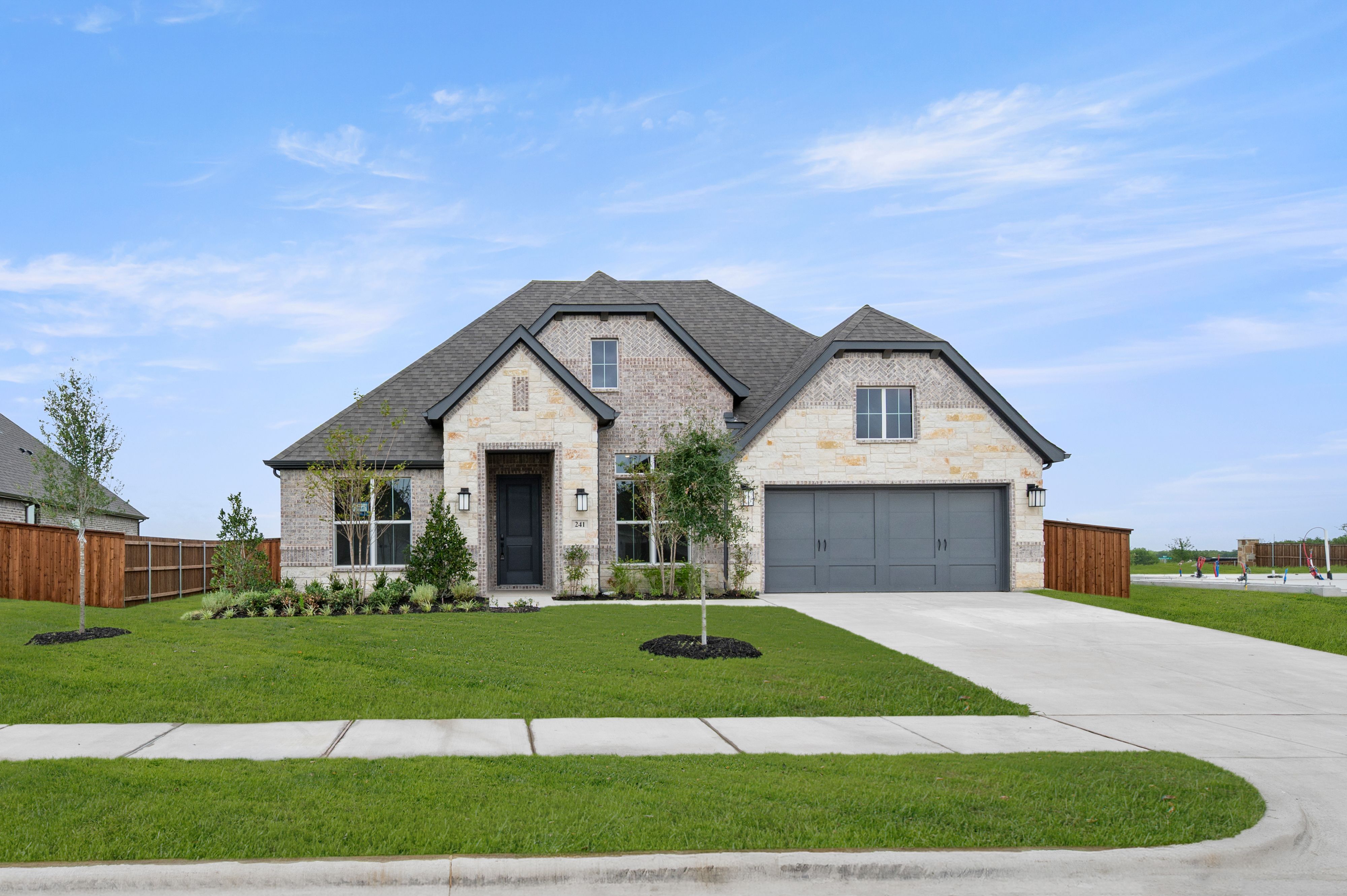 241 Pine Leaf Trail (Concept 2464)
