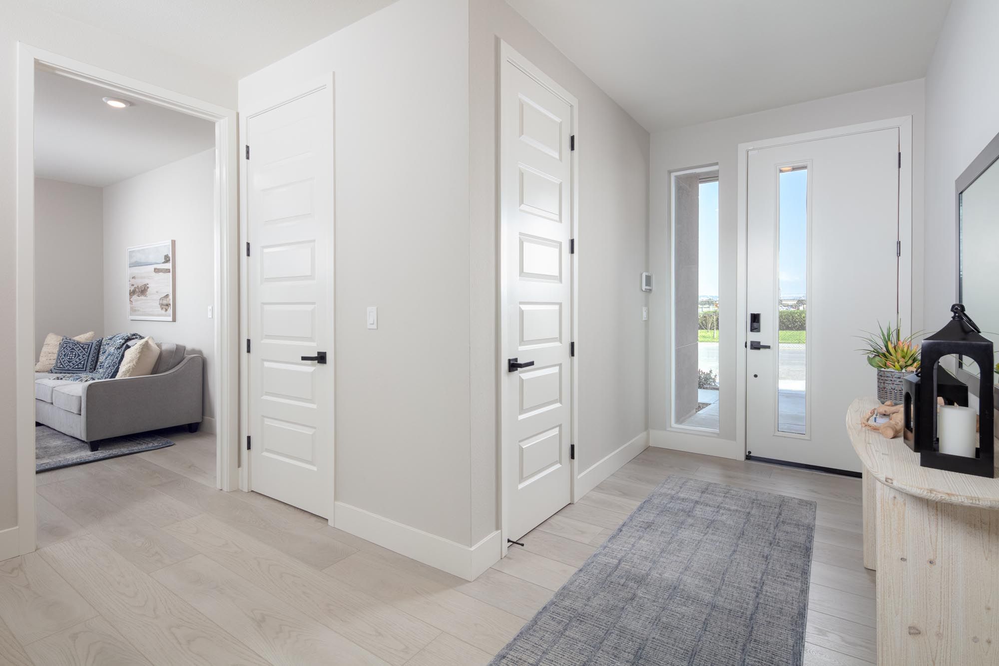 casa en Waterside at Alameda Marina por Risewell Homes