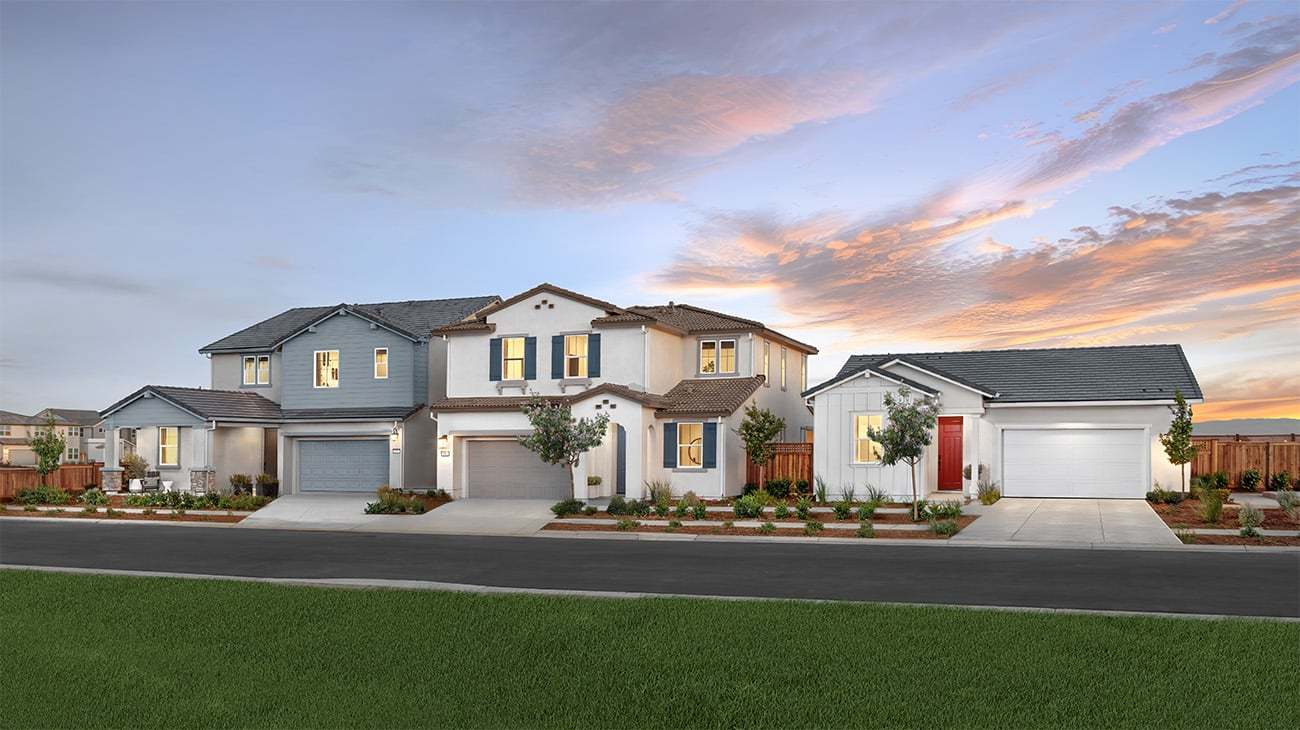 casa en Bridgeway at River Islands por Risewell Homes