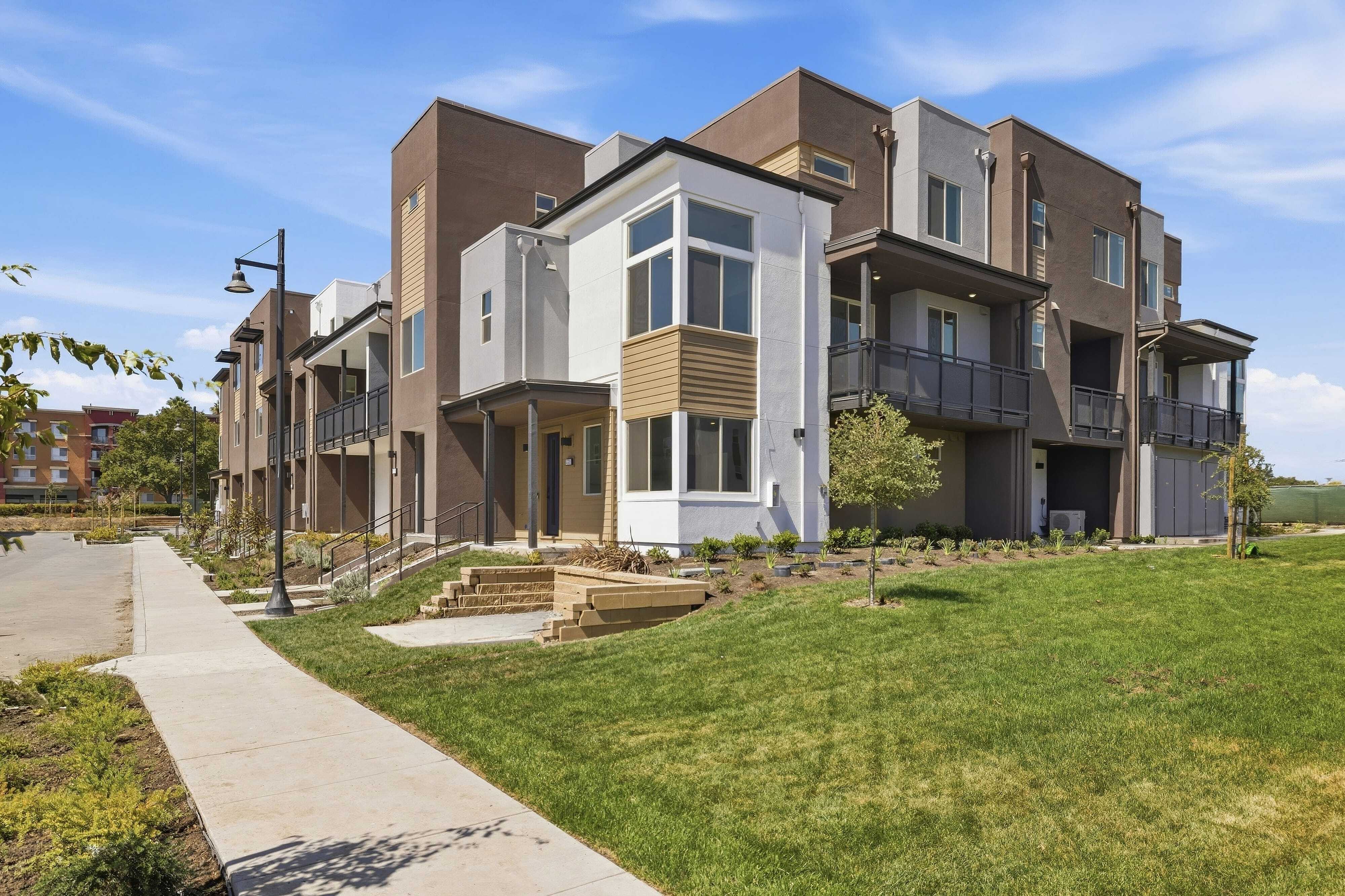 Plan 6 - Townsway at The Dublin Centre: Dublin, California - Risewell Homes