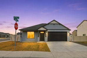 1201 17th St (Parker)