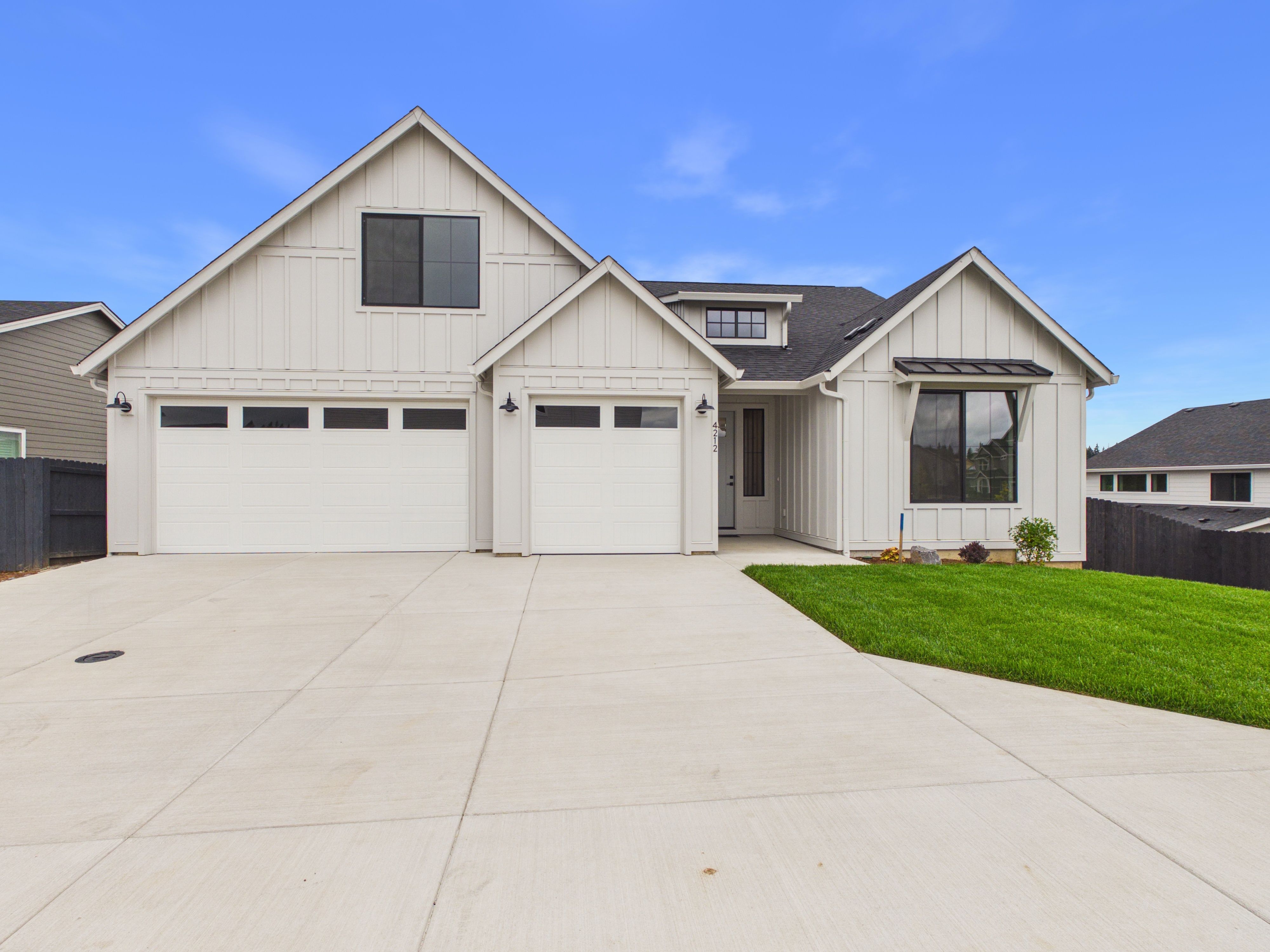 4212 N LUNA LN (Deschutes)