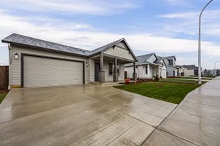 Brier - Grand Prairie Estates: Winlock, Washington - New Tradition Homes