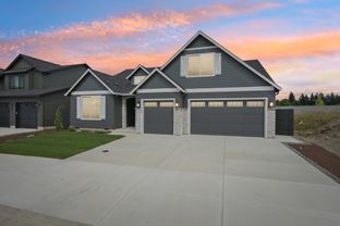 Deschutes - Paradise Pointe: Ridgefield, Oregon - New Tradition Homes