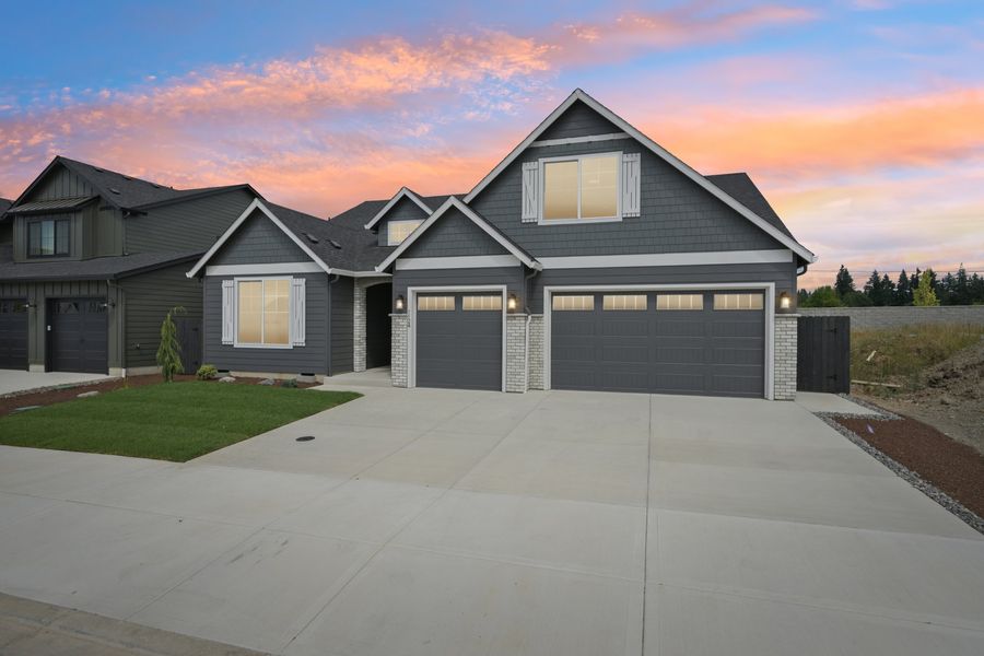 1124 N 44TH PL (Deschutes)