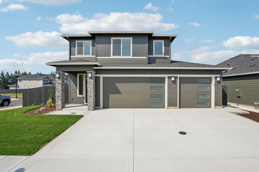 1101 N 44TH PL (Pacific)