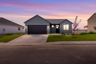 Edgewood - Grandridge Estates: Grandview, Washington - New Tradition Homes