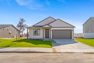 Parker - Grandridge Estates: Grandview, Washington - New Tradition Homes