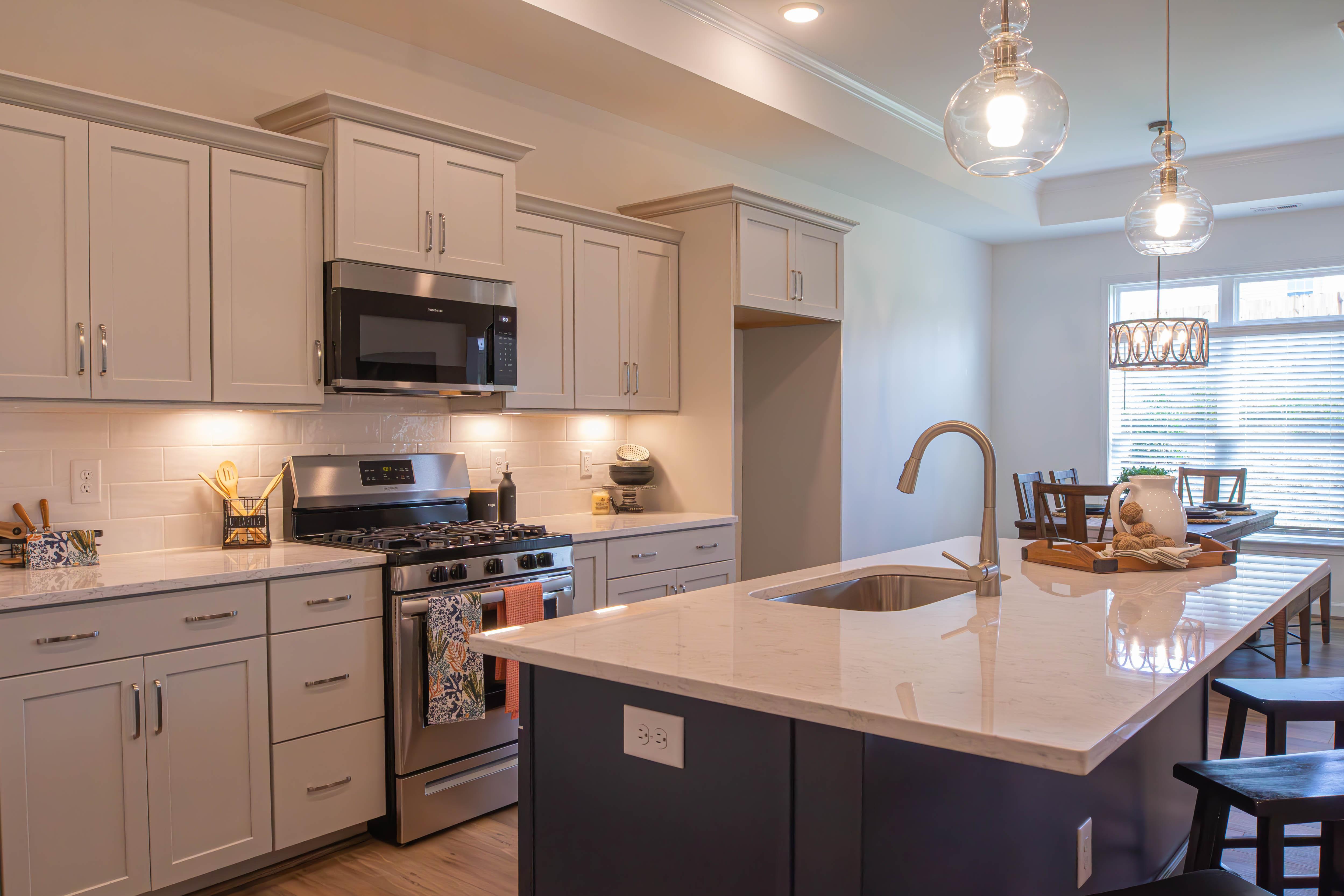 Kitchen & Dining Room