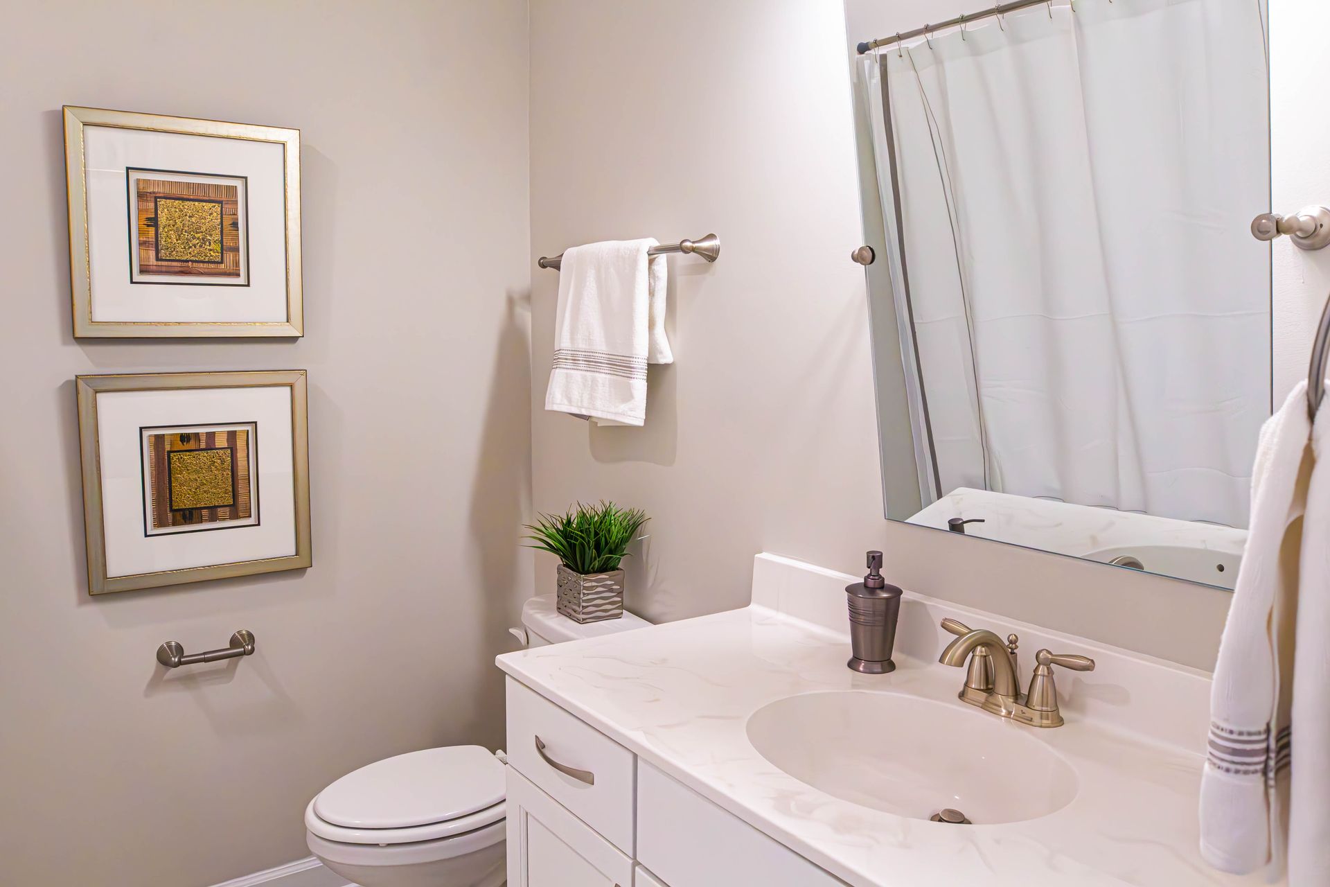 Guest Bathroom